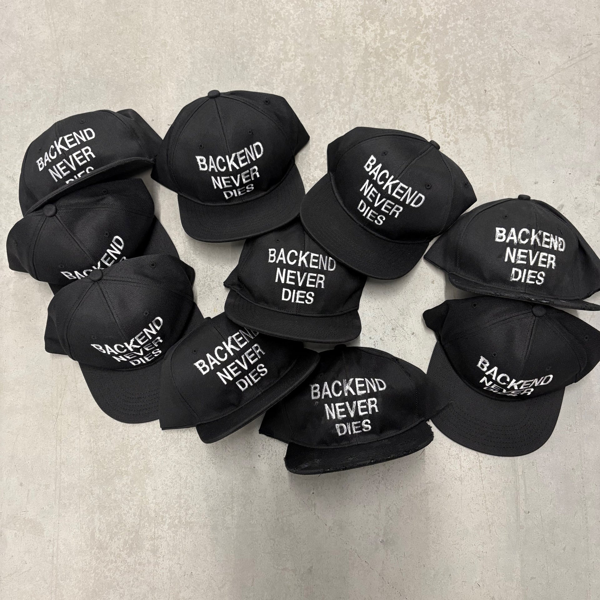 Backend never dies hat